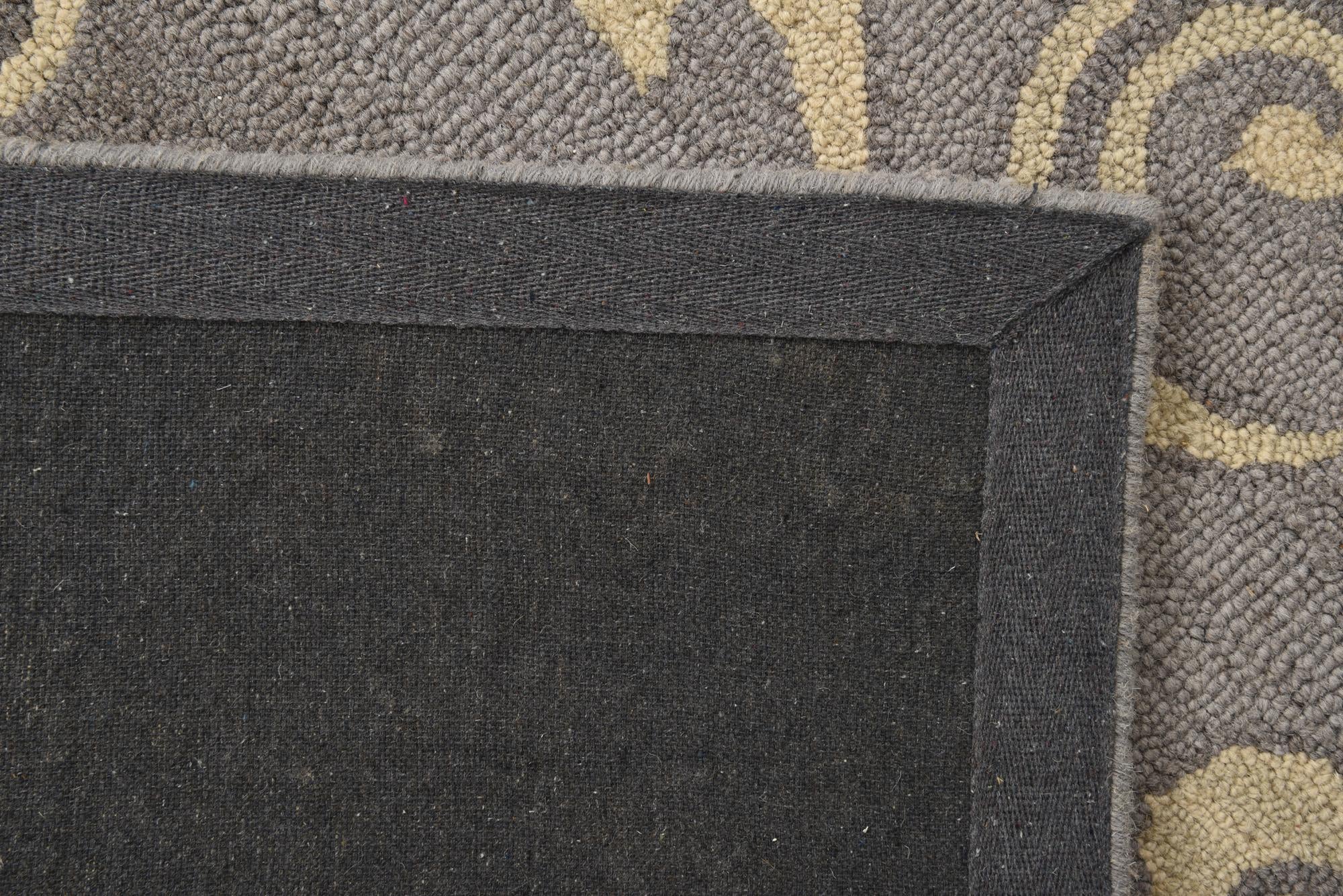 5' x 8' Agra Rug