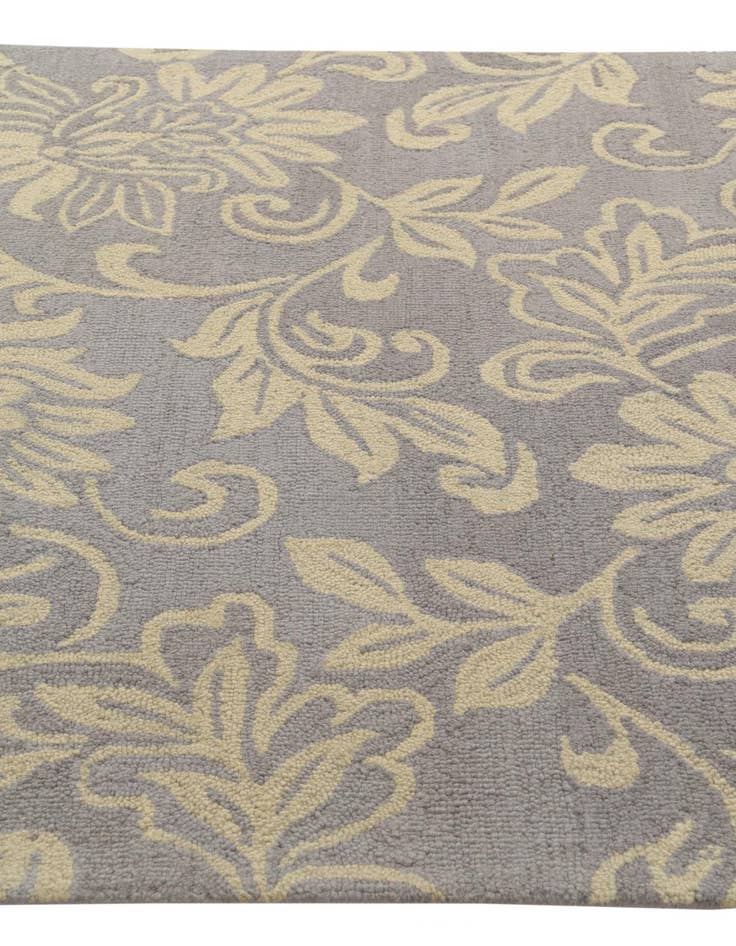 Detail image of 5' x 8' 1 Agra Wool Rug