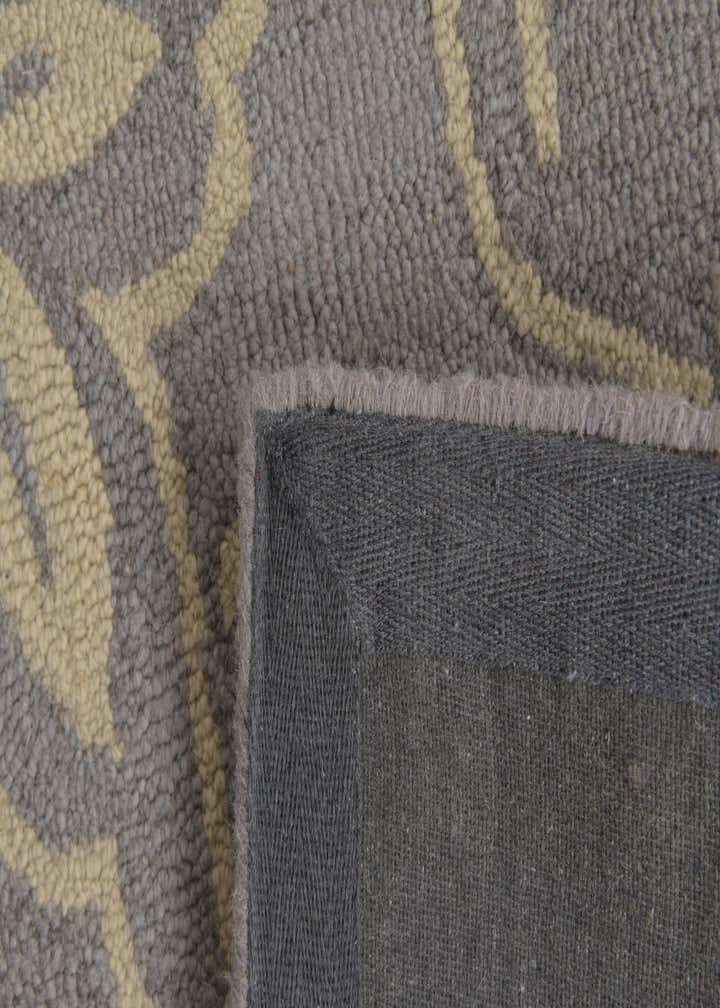 5' x 8' 1 Agra Wool Rug