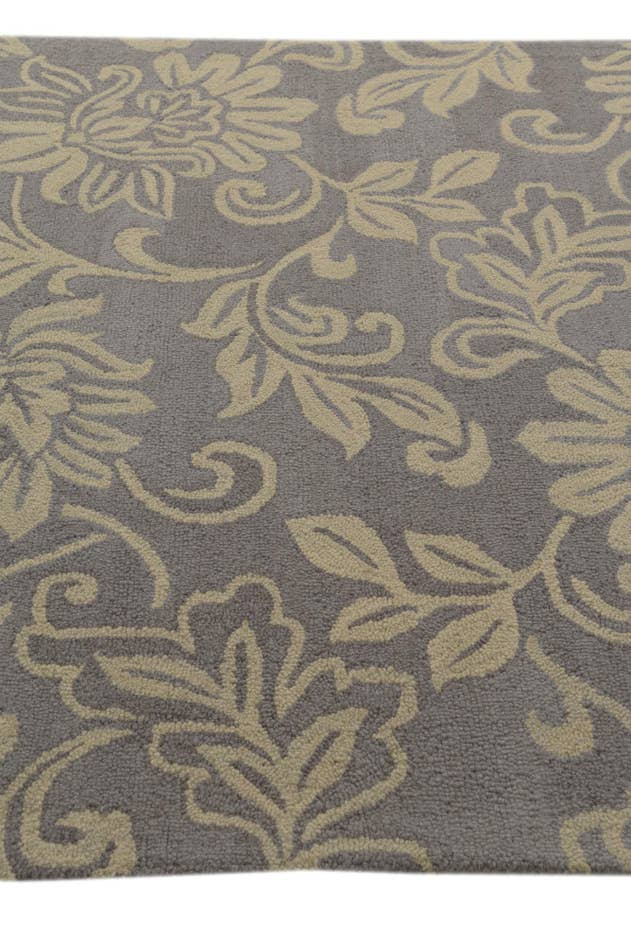 Detail image of 5' x 8' Agra Wool Rug