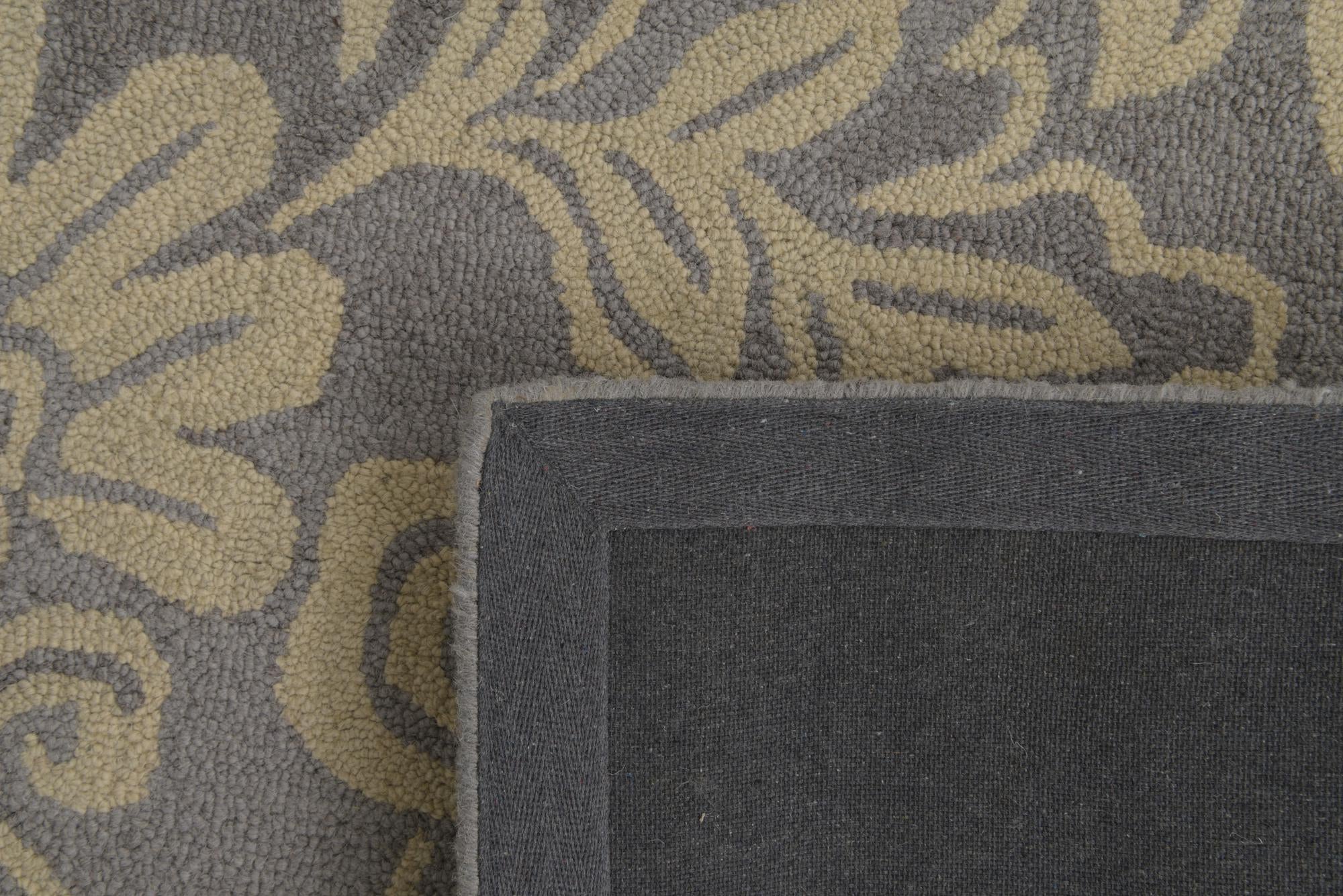 5' x 8' Agra Wool Rug