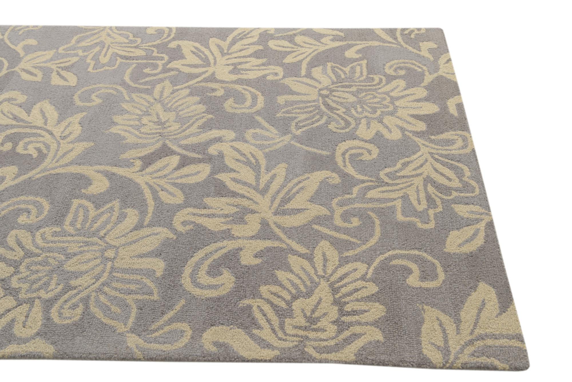 5' x 8' Agra Wool Rug