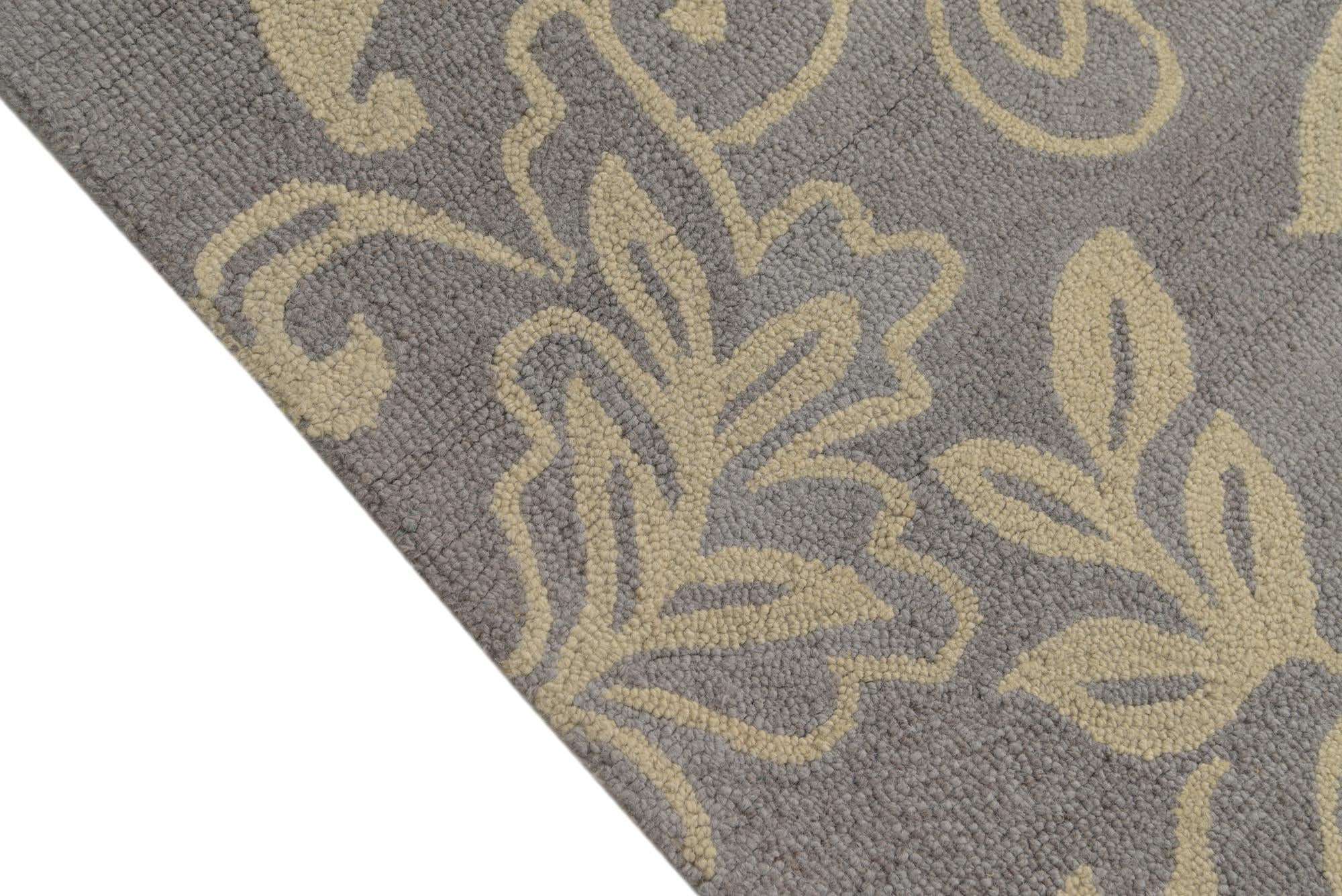 5' x 8' Agra Wool Rug