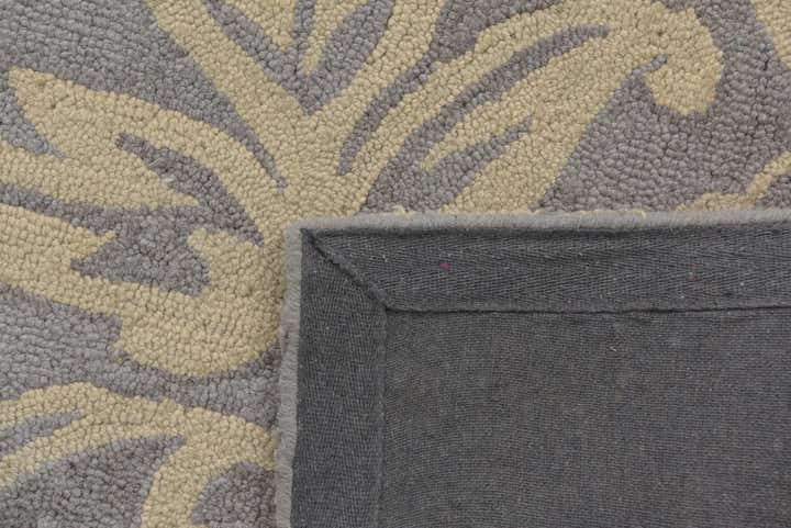 5' x 8' Agra Wool Rug