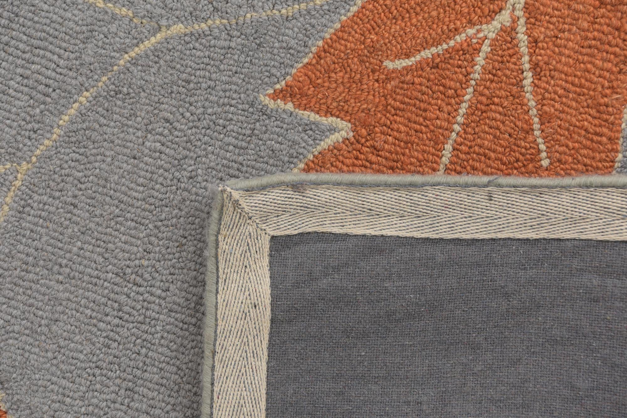 5' x 8' Agra Wool Rug