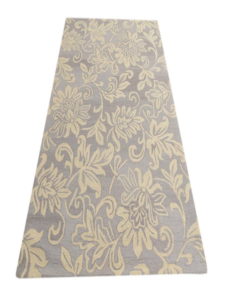 Detail image of 5' x 8' Agra Wool Rug