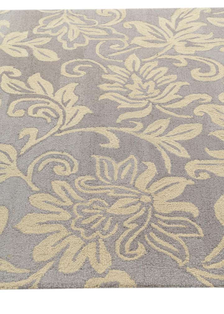 5' x 8' Agra Wool Rug