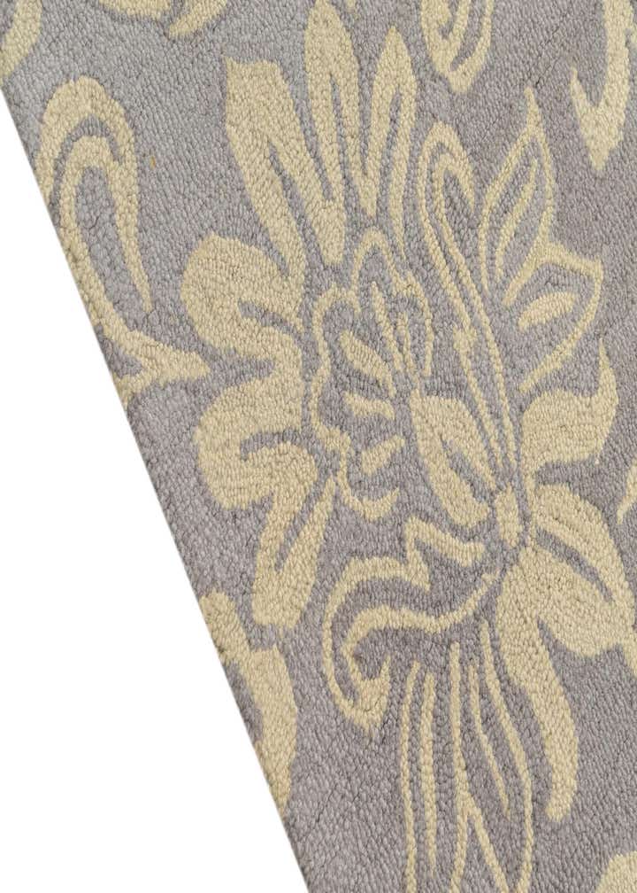 5' x 8' Agra Wool Rug