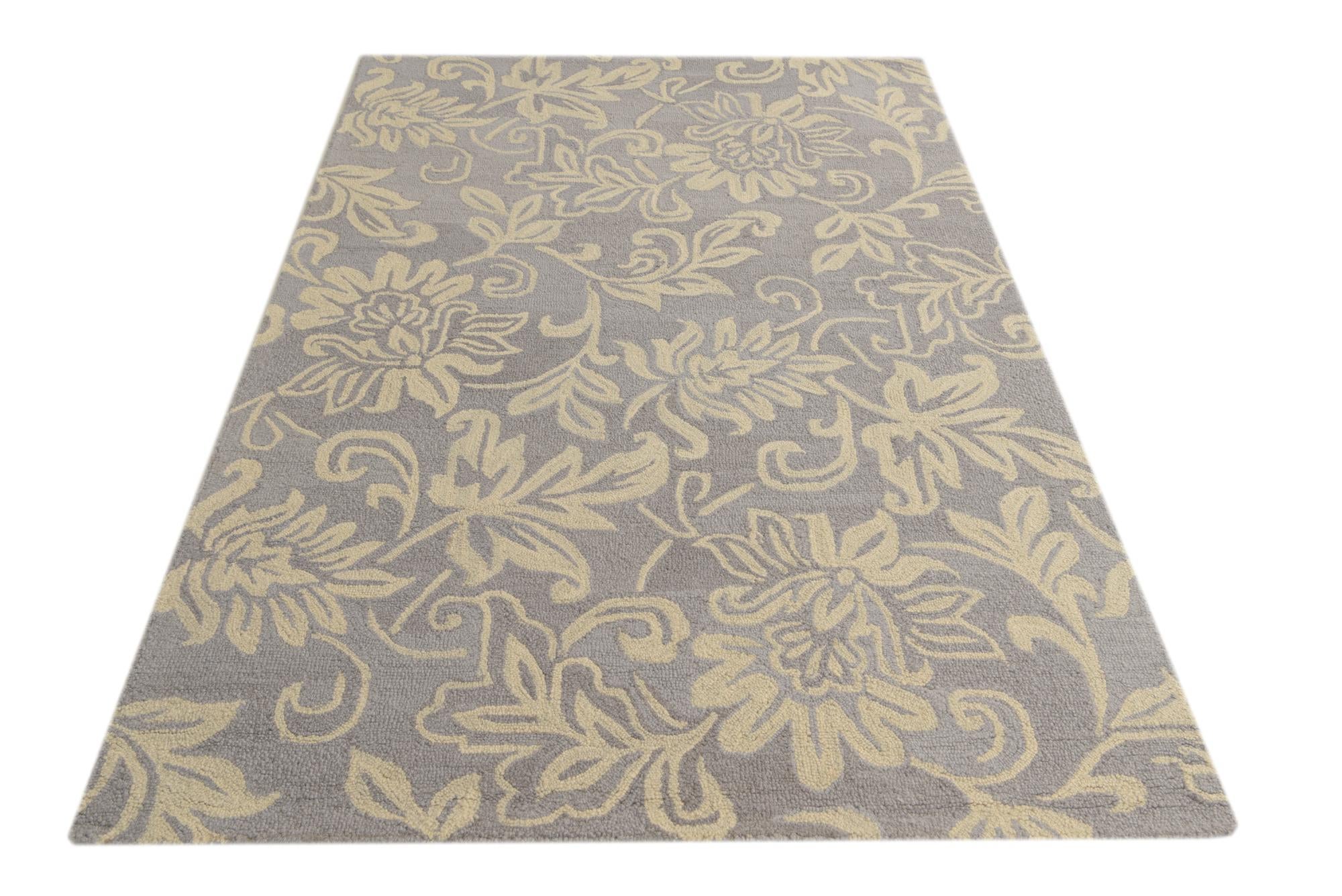 5' x 8' Agra Wool Rug