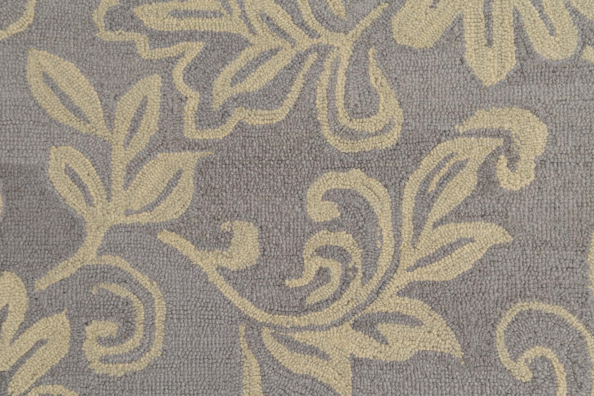 5' x 8' Agra Wool Rug
