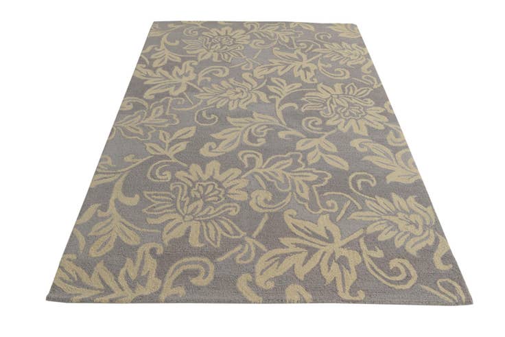 Detail image of 5' x 8' Agra Wool Rug