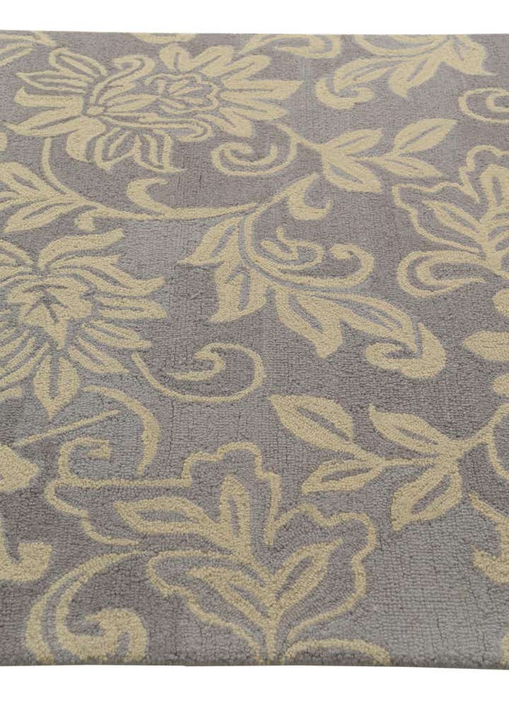 5' x 8' Agra Wool Rug
