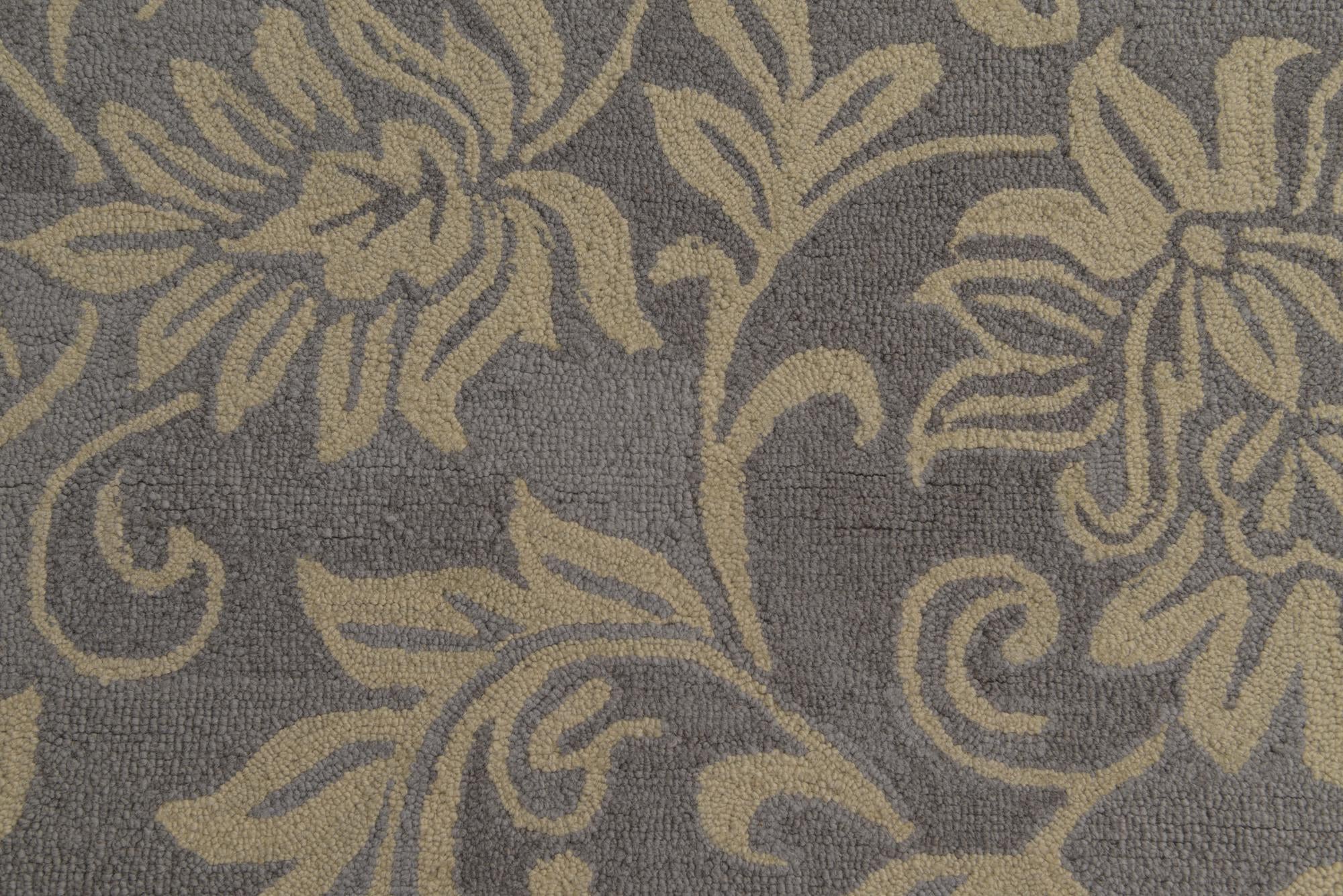 5' x 8' Agra Wool Rug