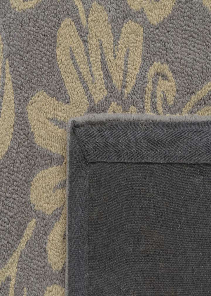 5' x 8' Agra Wool Rug