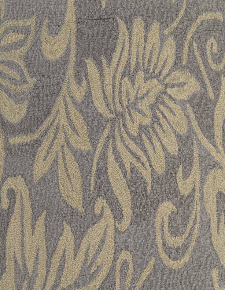 Detail image of 5' x 8' Agra Wool Rug