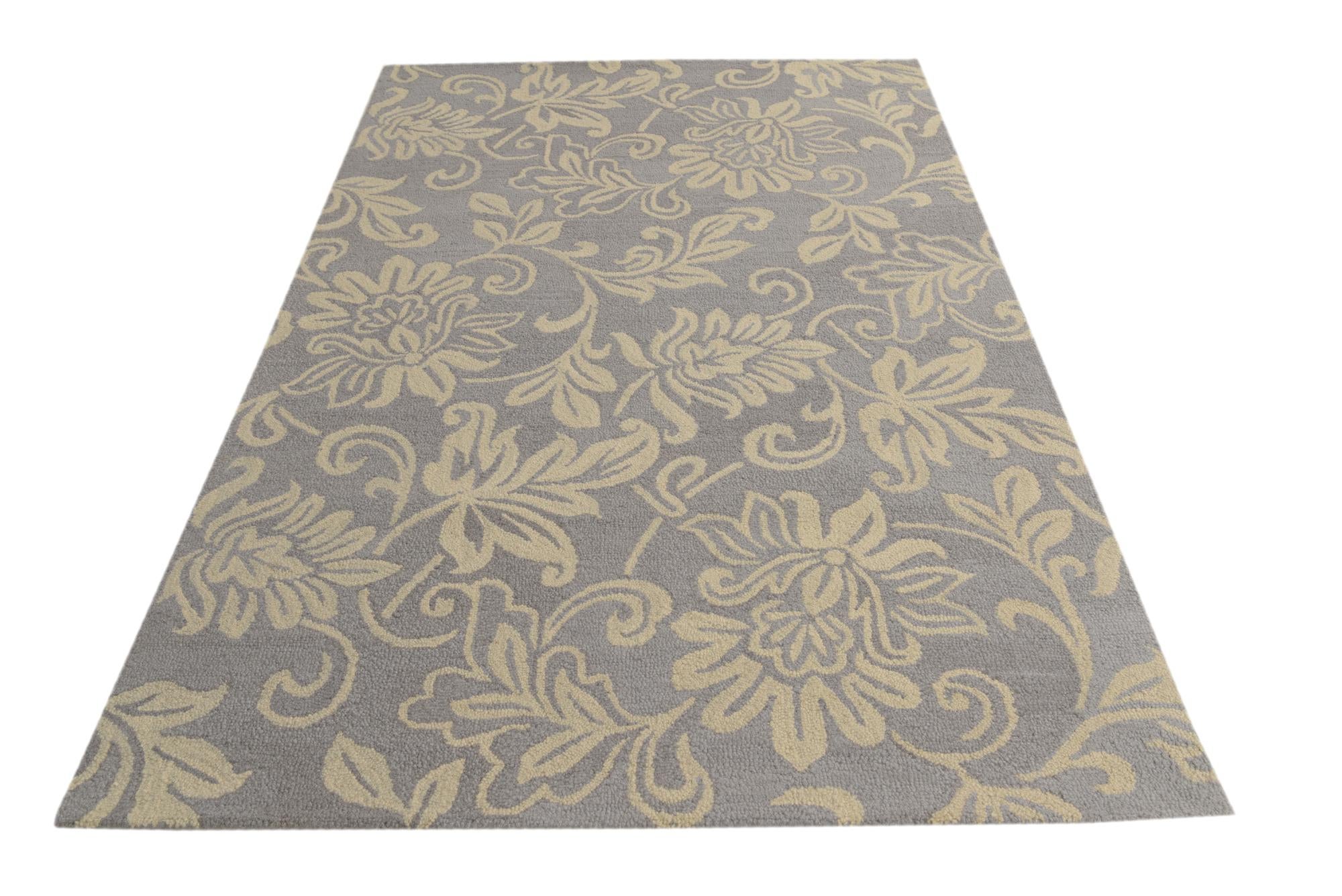 5' x 8' Agra Wool Rug