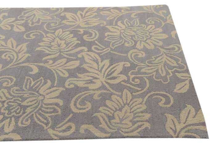 5' x 8' Agra Wool Rug