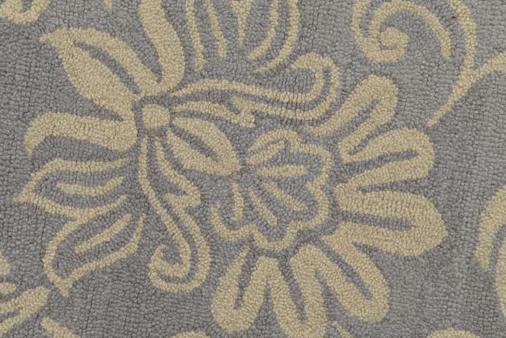 5' x 8' Agra Wool Rug