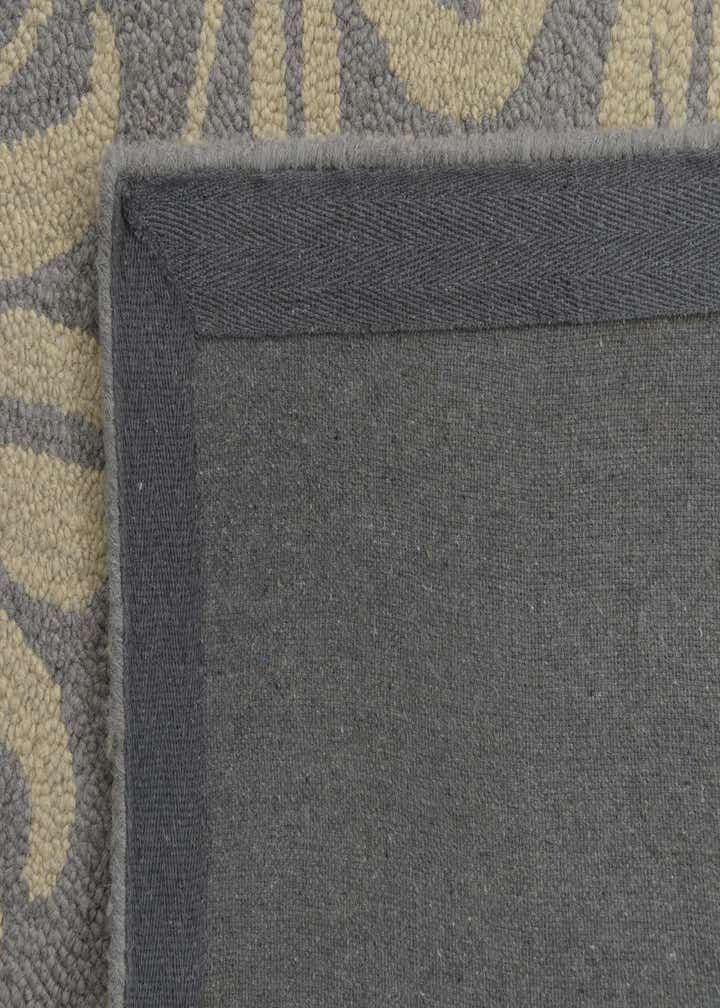 5' x 8' Agra Wool Rug