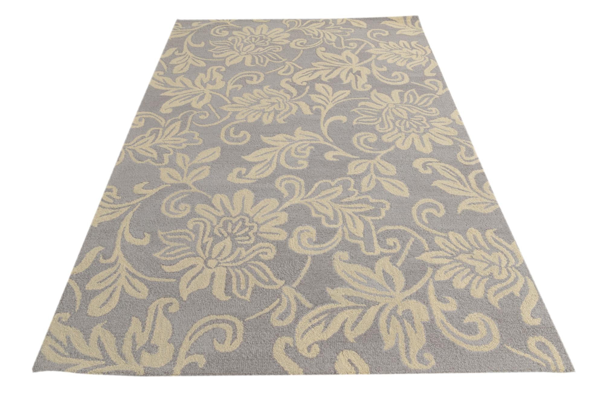 5' x 8' Agra Wool Rug