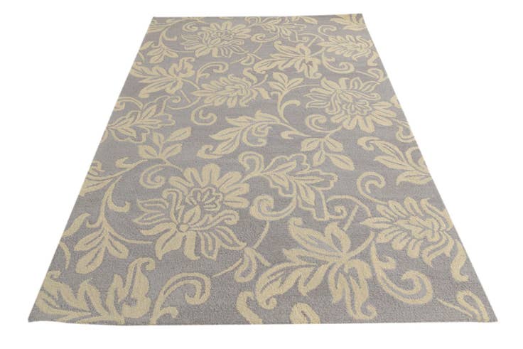 Detail image of 5' x 8' Agra Wool Rug