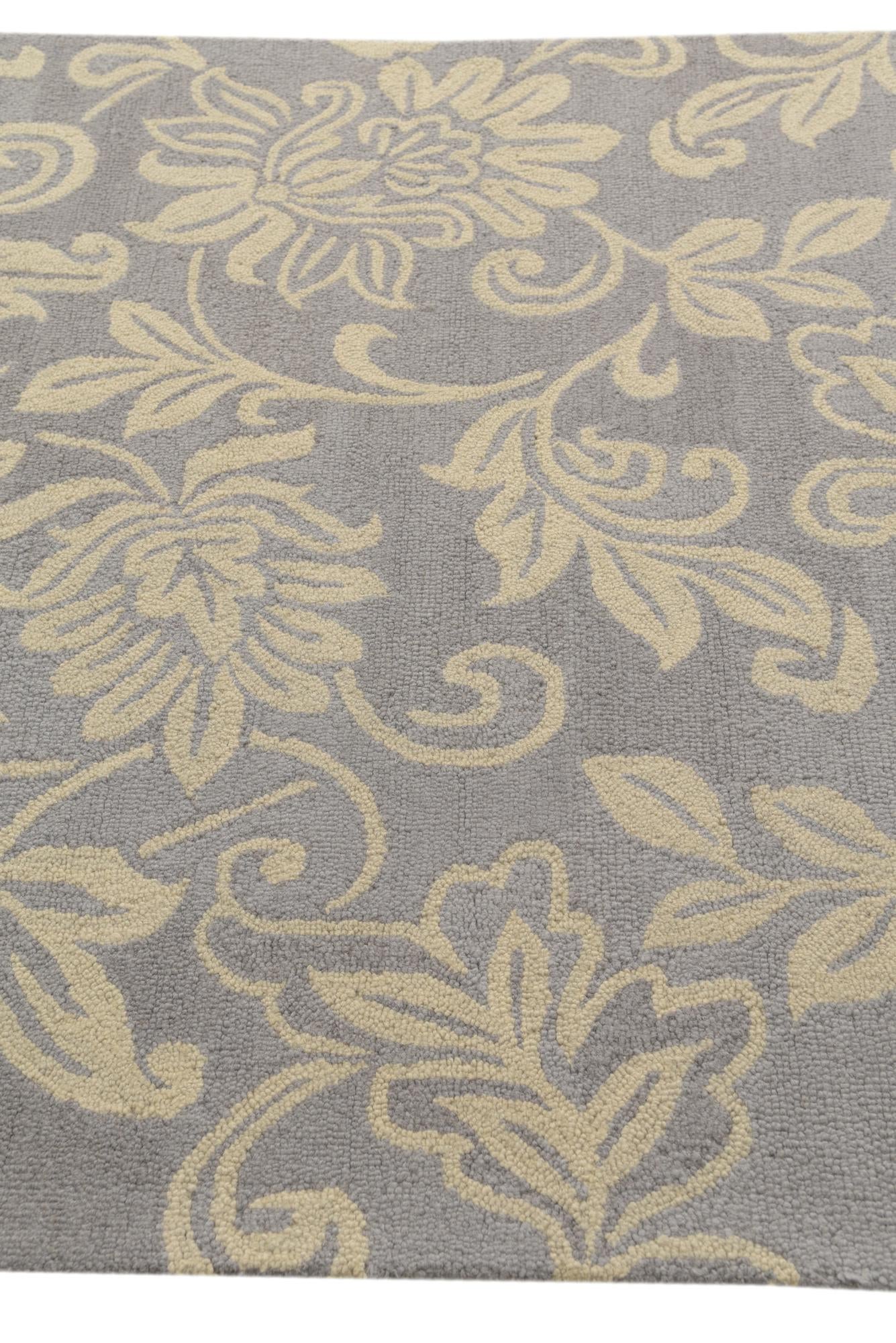 5' x 8' Agra Wool Rug