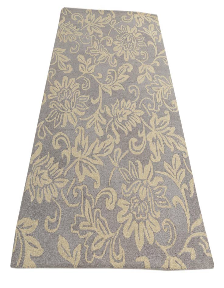 Detail image of 5' x 8' Agra Wool Rug
