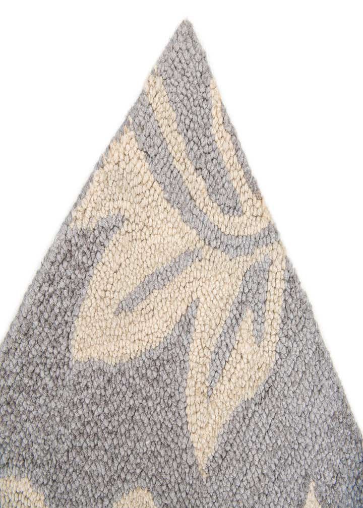 5' x 8' Agra Wool Rug