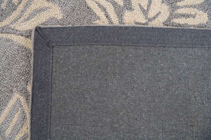 5' x 8' Agra Wool Rug