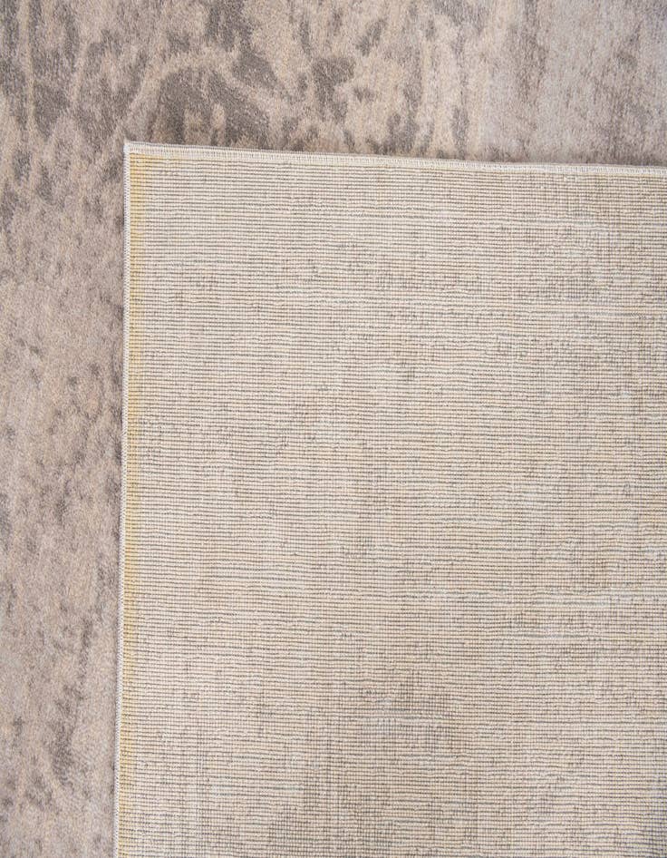 Detail image of 4' 10 x 8' Alexis Rug