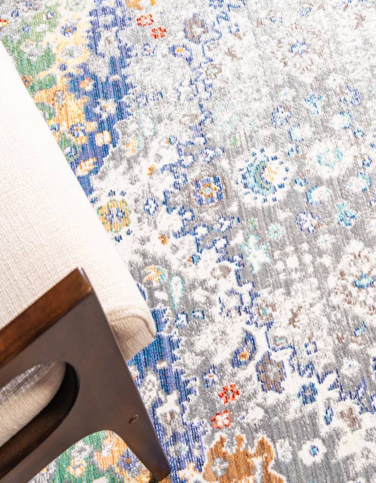 Detail image of 6' x 9' Aqua Rug