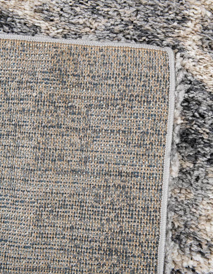 Detail image of 5' 4 x 7' 7 Athena Shag Rug