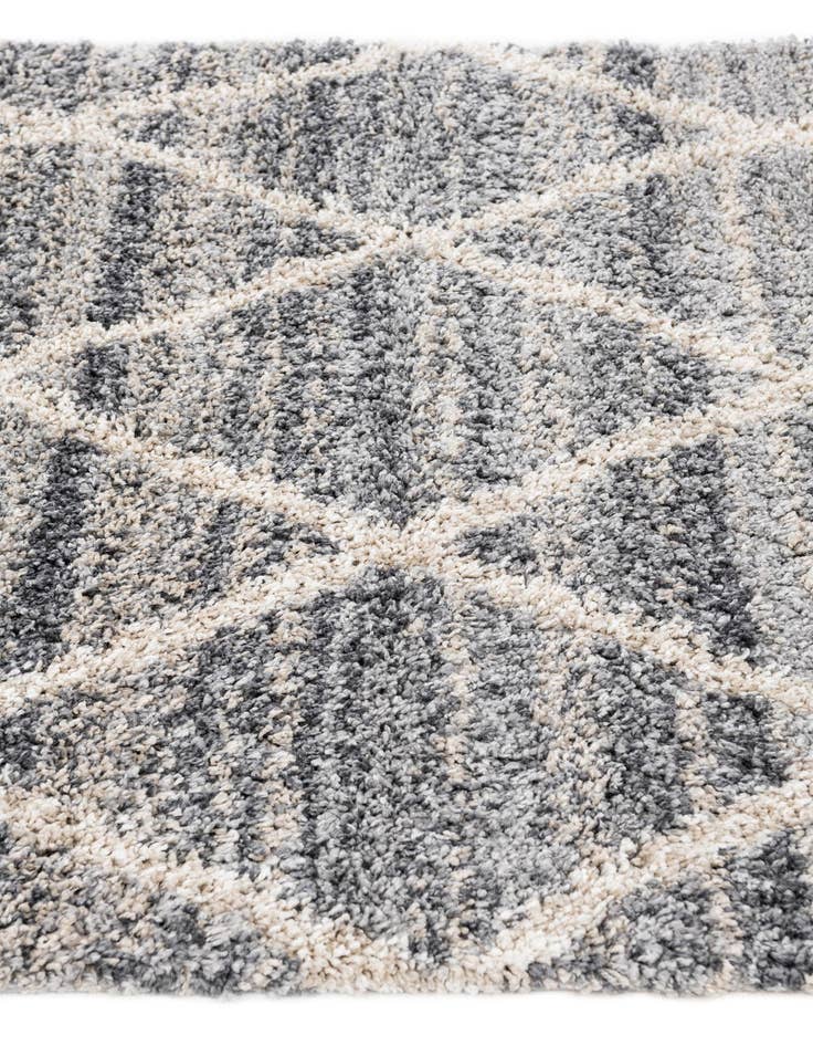 Detail image of 5' 3 x 7' 7 Athena Shag Rug