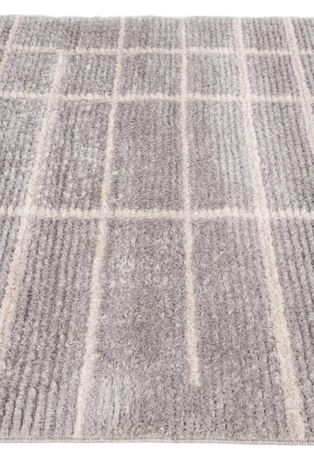 Detail image of 5' 3 x 7' 7 Athena Shag Rug