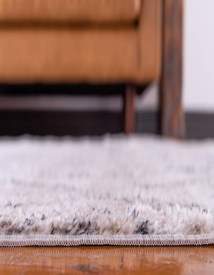 Detail image of 2' 4 x 3' 3 Atlas Rug