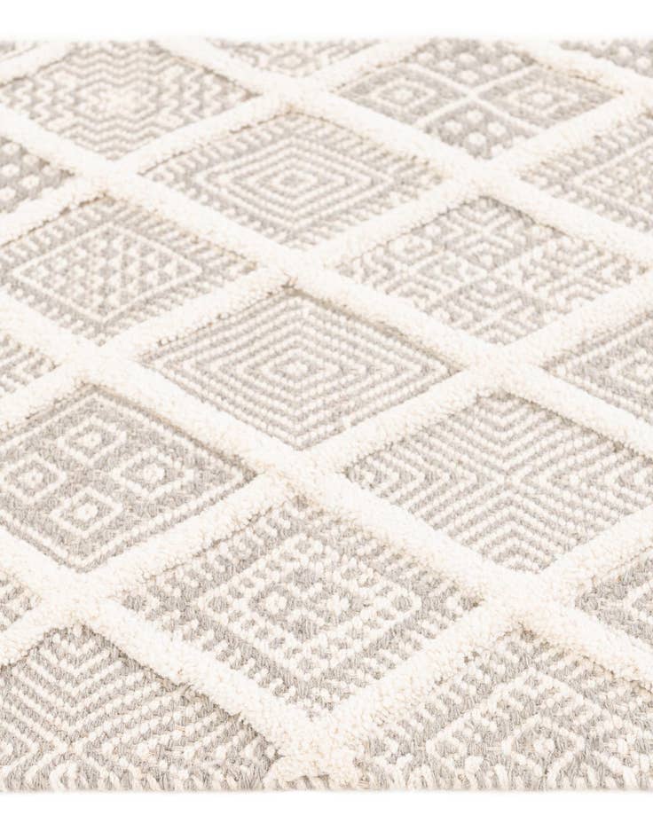 Detail image of 2' x 3'  Hand Braided Jute Rug