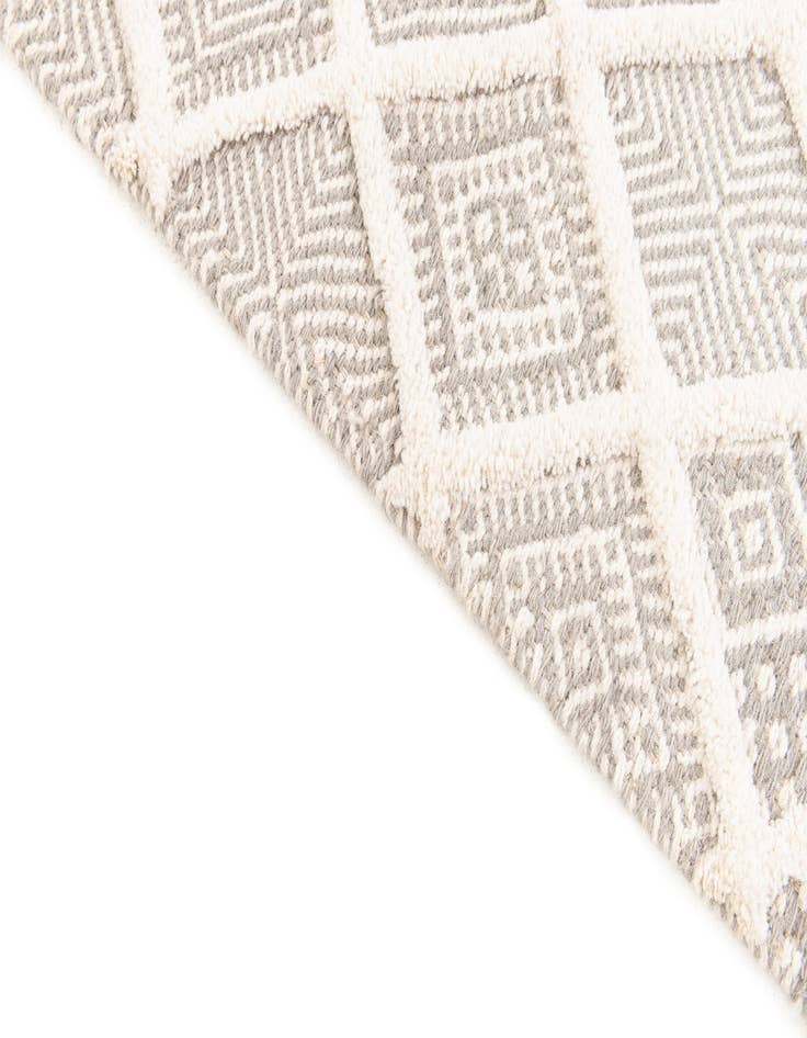 Detail image of 2' x 3'  Hand Braided Jute Rug