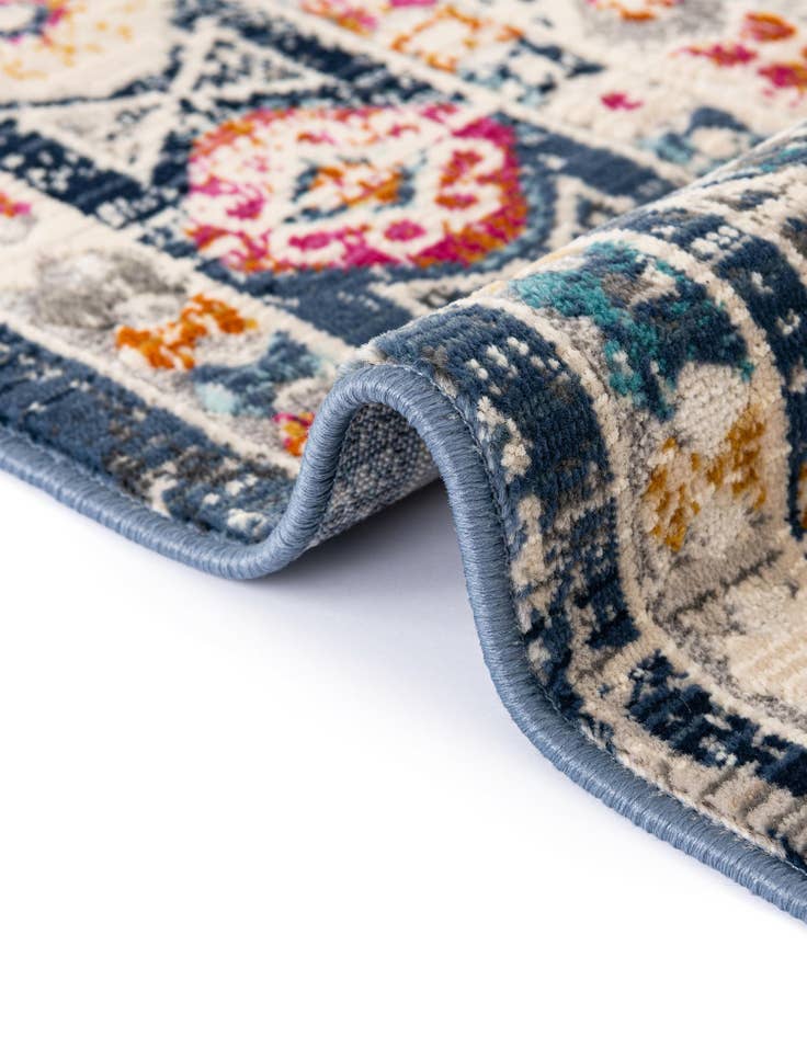 Detail image of 9' x 12' Budapest Rug