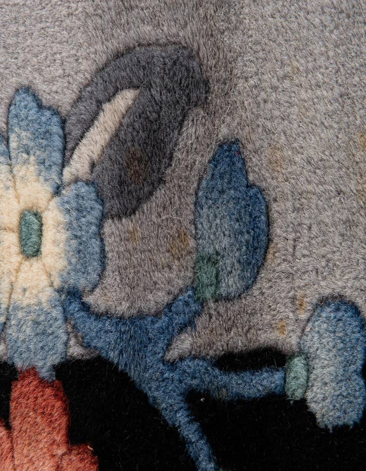 Detail image of 6' 7 x 9' 9 Hand Knotted Carved Pekin Wool Rug