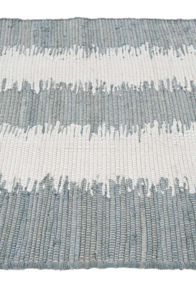 3' 1 x 5' 2 Hand Woven Chindi Cotton Rug