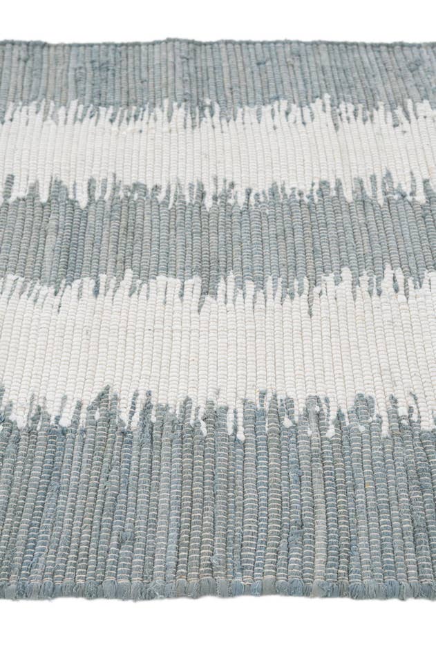 Detail image of 3' 1 x 5' 2 Hand Woven Chindi Cotton Rug