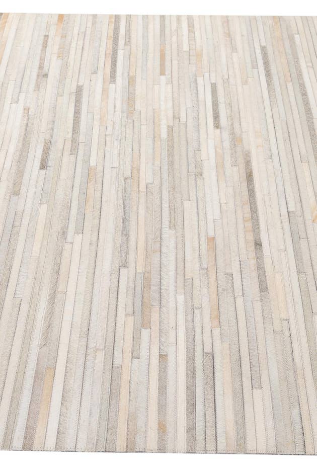 Detail image of 5' 1 x 8' 2 Cowhide - Patchwork Rug
