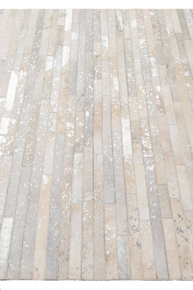 Detail image of 5' 2 x 7' 11 Cowhide - Patchwork Rug