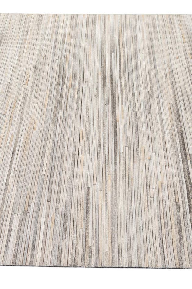 Detail image of 5' 1 x 8' 2 Cowhide - Patchwork Rug