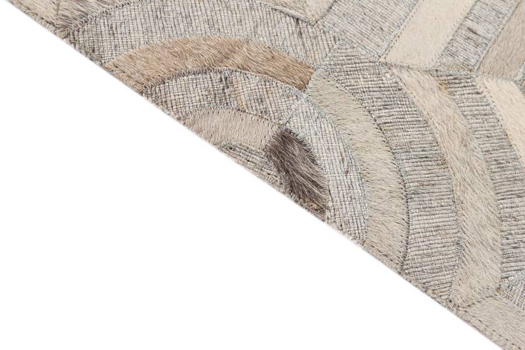 Detail image of 5' 2 x 7' 9 Cowhide - Patchwork Rug