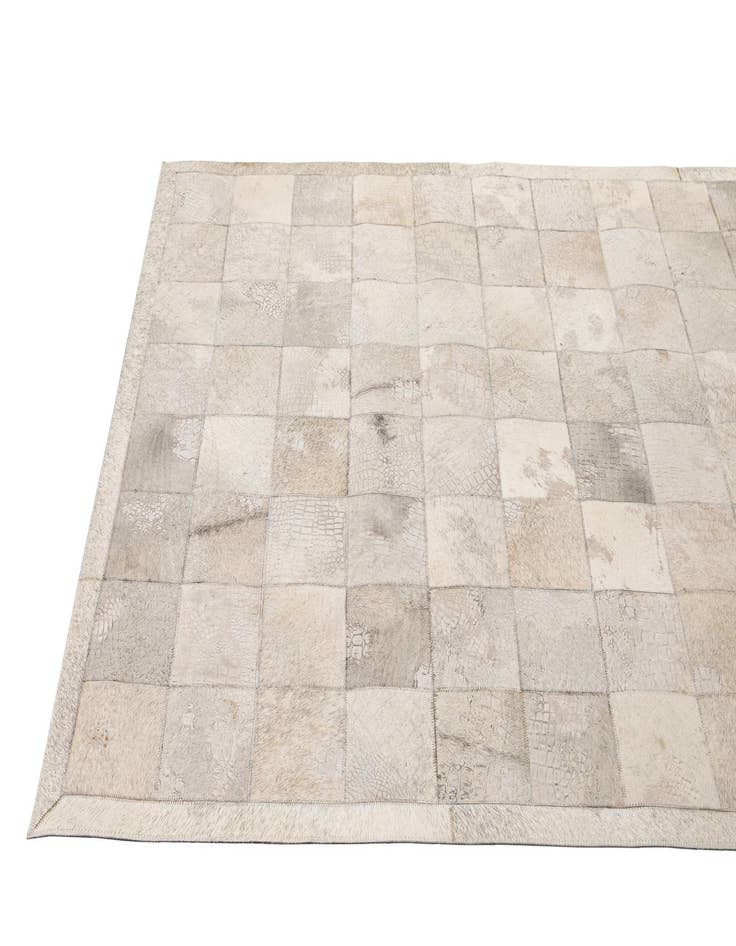 Detail image of 4' 5 x 6' 5 Cowhide - Patchwork Rug