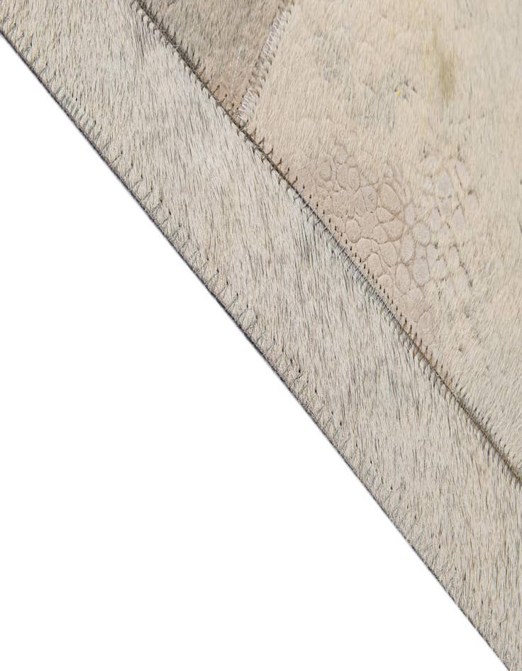 Detail image of 4' 5 x 6' 5 Cowhide - Patchwork Rug