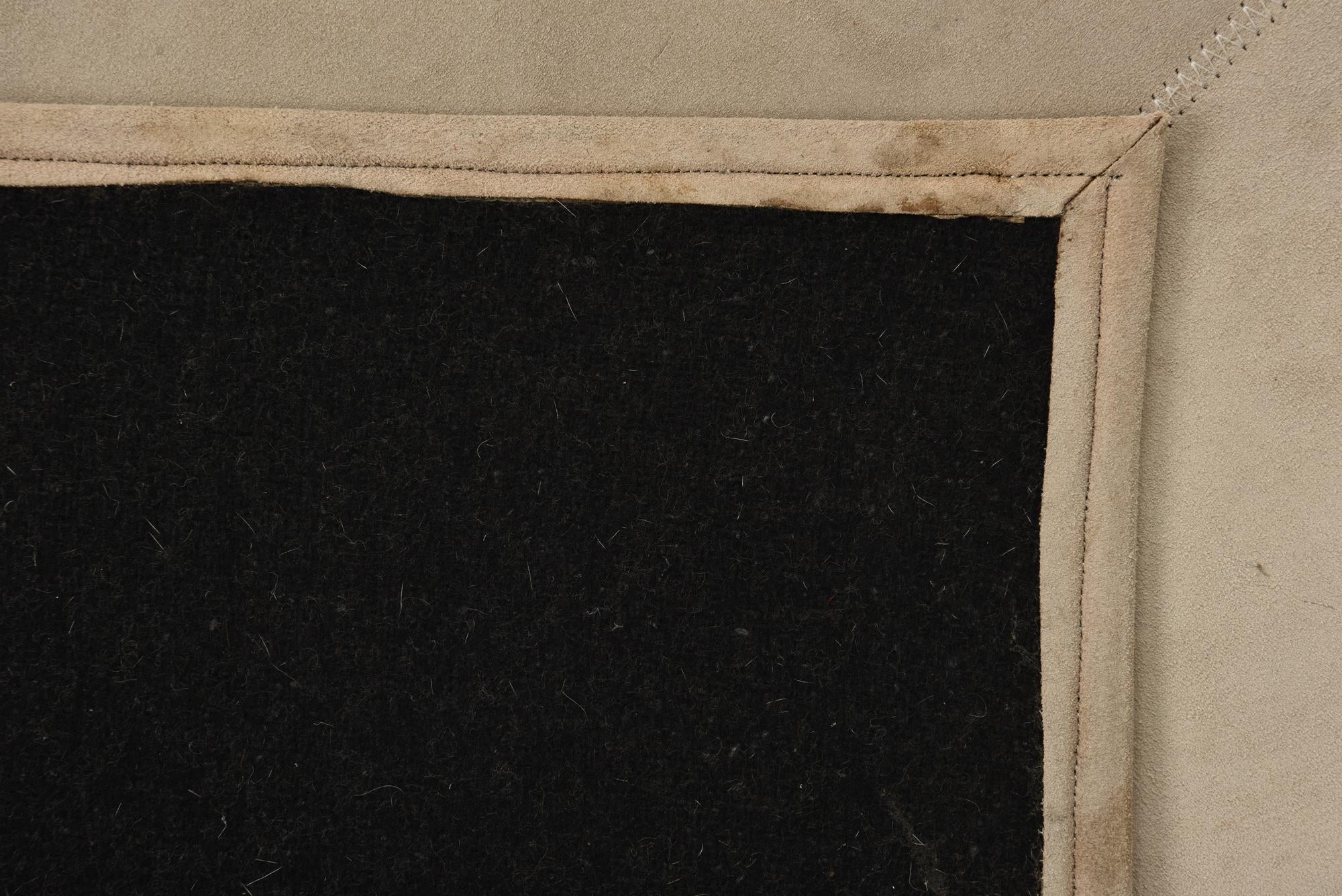 2' x 3' Cowhide Leather Rug