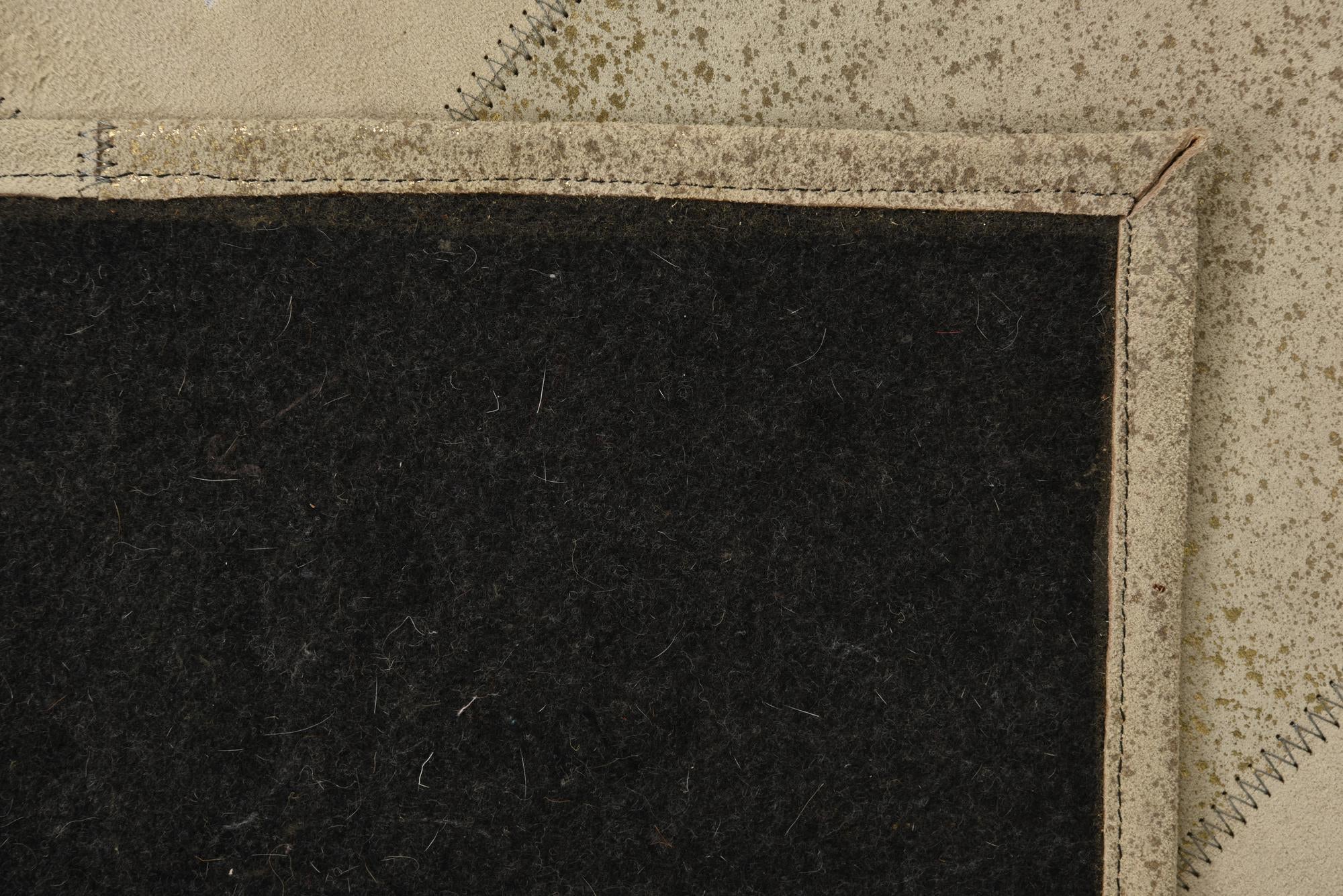 2' 1 x 3' 1 Cowhide Leather Rug