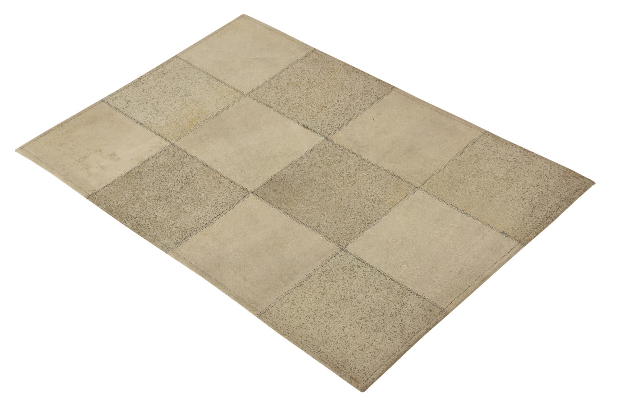2' 1 x 3' 1 Cowhide Leather Rug